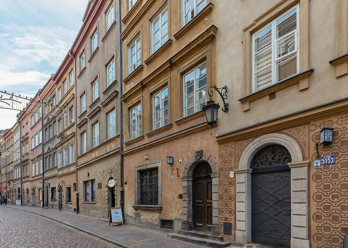 Old Town Spacious Piwna By Renters Apartment