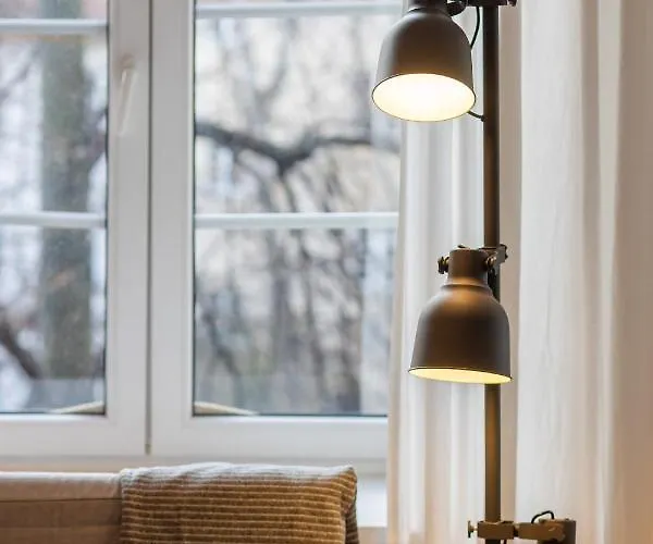 Old Town Spacious Piwna By Renters Apartment Warsaw